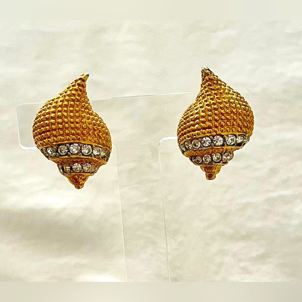 Vintage Sea Shell Shape Clip On Earrings Gold Tone + Clear Rhinestones